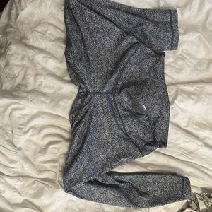 Lululemon leggings for jogging and gym